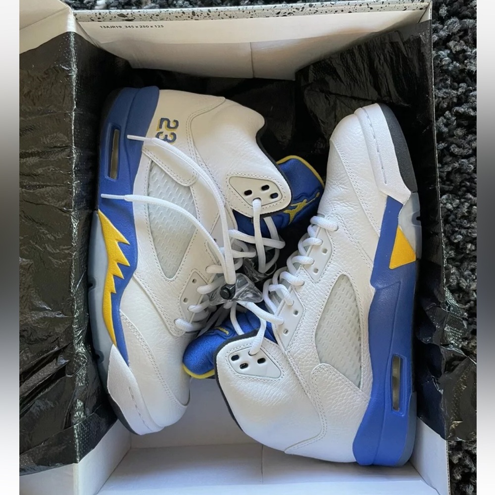 Size 9 - Jordan 5 Retro Laney 2013